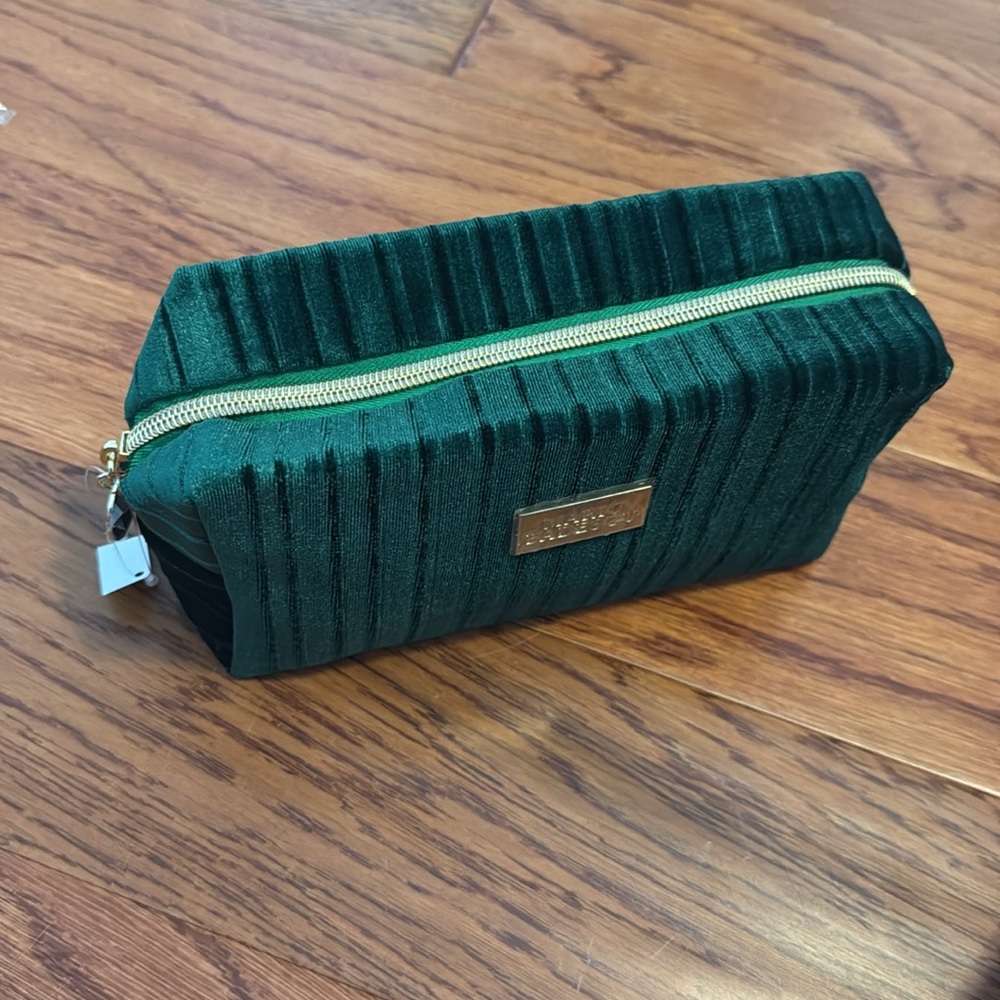 NWT Mario Badescu makeup bag green velvet texture stripe - Picture 6 of 9